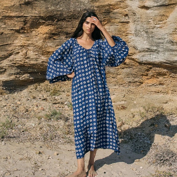 Daughters of India Dresses & Skirts - NWT Daughters of India Zahra Midi Dress ~ Indigo